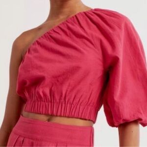Abercrombie One-Shoulder Top